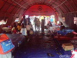 Pengungsi Kebakaran Depo Plumpang Kekurangan Obat-obatan