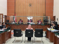 Hotman Paris Tiba-tiba Bicara Sosok Poltak di Sidang Teddy Minahasa