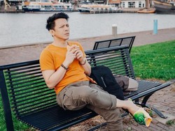 Ariel NOAH Mudik Pakai Motor Bebek