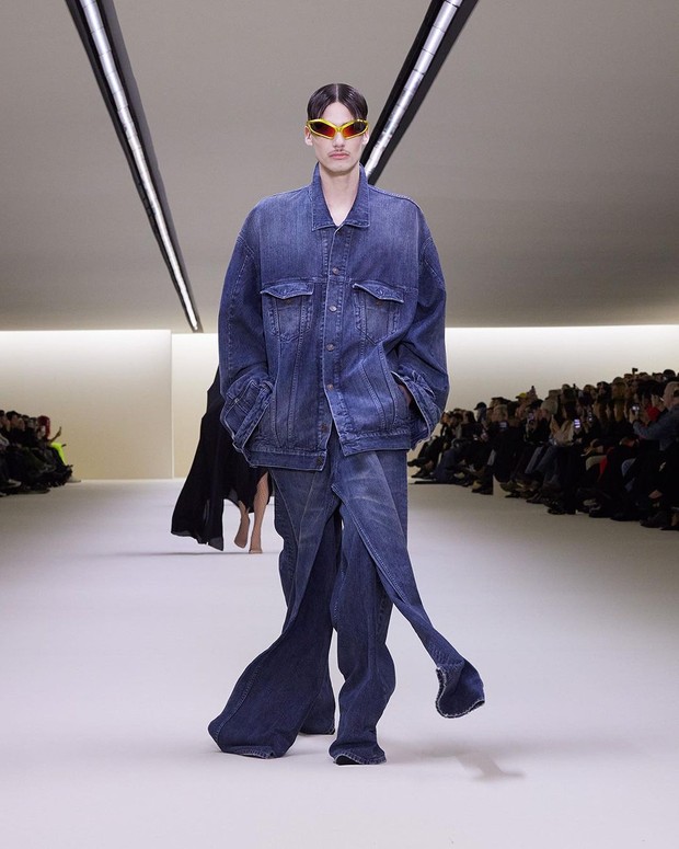 Look 16/