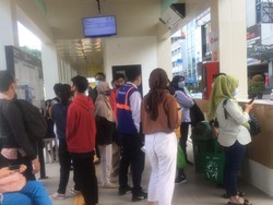 Cerita Penumpang TransJ Masih Bingung Rute Berubah Usai Halte Harmoni Pindah