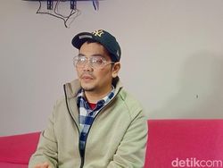 Alami Iritasi Mata, Indra Bekti Dilarikan ke RSPAD