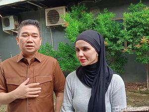 Indra Bekti dan Aldila Jelita Batal Umrah Bareng Indra Bekti dan Aldila Jelita Batal Umrah Bareng