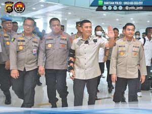 Pulih Setelah Alami Kecelakaan Heli, Irjen Rusdi Kembali ke Jambi Pulih Setelah Alami Kecelakaan Heli, Irjen Rusdi Kembali ke Jambi