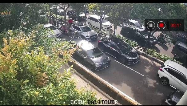 Kemacetan di sejumlah ruas jalan di  Jakarta (screenshot CCTV via aplikasi Molecool)