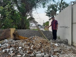 Cerita Warga Terpaksa Digotong karena Ambulans Terhalang Tembok Pensiunan TNI