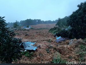 Update Korban Tewas Longsor Natuna 10 Orang, 50 Hilang