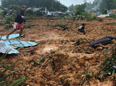 Longsor di Natuna, 10 Tewas dan 50 Warga Hilang