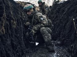 Melihat dari Dekat Situasi Perang di Parit Pertahanan Ukraina