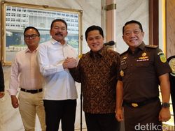 Jaksa Agung Serahkan Aset Jiwasraya Rp 3,1 T ke Erick Thohir