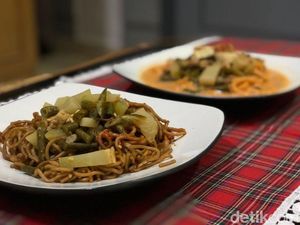 Mie Berondok, Mie Gomak yang Tersembunyi di Tengah Kota Siantar Mie Berondok, Mie Gomak yang Tersembunyi di Tengah Kota Siantar