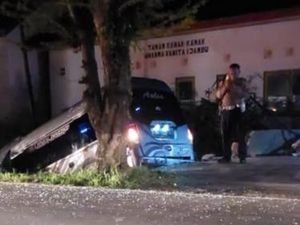 Minibus Kecelakaan Usai Dilempar Batu Angkut Rombongan GP Ansor Tulungagung