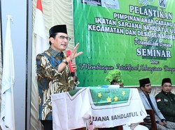 Fadel Muhammad Dorong Sarjana di Gorontalo Terjun ke Dunia Wirausaha