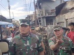 Panglima Cek Posko-TKP Kebakaran Depo Pertamina Plumpang