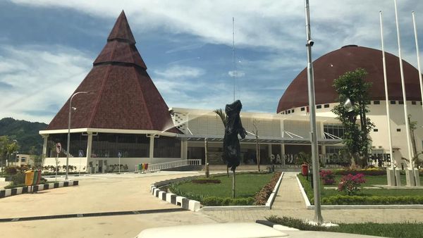 Potret Anak-anak Muda Papua Beraktivitas di Papua Youth Creative Hub