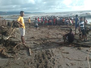 Pemuda Terseret Banjir Sungai Kapsali Kupang Ditemukan Tewas Pemuda Terseret Banjir Sungai Kapsali Kupang Ditemukan Tewas