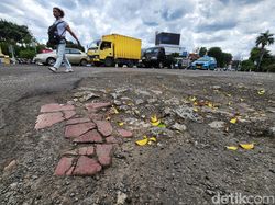 Lubang di TL Harmoni Jakpus Sering Muncul Meski Sudah Ditambal