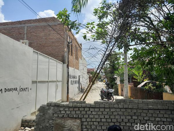 Potret Perumahan di Medan yang Akses Jalannya Ditutup Pensiunan TNI