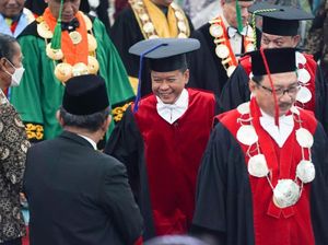 Dikukuhkan Jadi Guru Besar USU, Muryanto Amin Bicara Transformasi Parpol