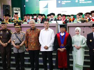 Hadiri Pengukuhan Guru Besar Rektor USU, Ganjar: Beliau Sahabat Saya