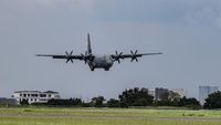 Pesawat C-130J Super Hercules Rakitan AS Tiba di Halim