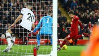 Liverpool tak terkalahkan dalam tujuh laga kandang melawan Manchester United di liga (W4 D3) sejak kalah 0-1 pada Januari 2016. Ini adalah laju tak terkalahkan terpanjang mereka melawan Setan Merah di Anfield sejak laju sembilan laga tanpa kalah pada 1970-an. REUTERS/Carl Recine 