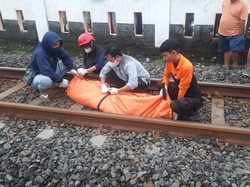 Pria Tanpa Identitas Ditemukan Tewas Dihantam KA di Demak Surabaya