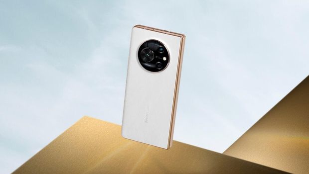 Techno Phantom V Fold. (Dok. mobile-phantom)