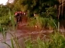 Flushing Bendungan, 15 Orang Terjebak di Delta Sungai Brantas Tulungagung