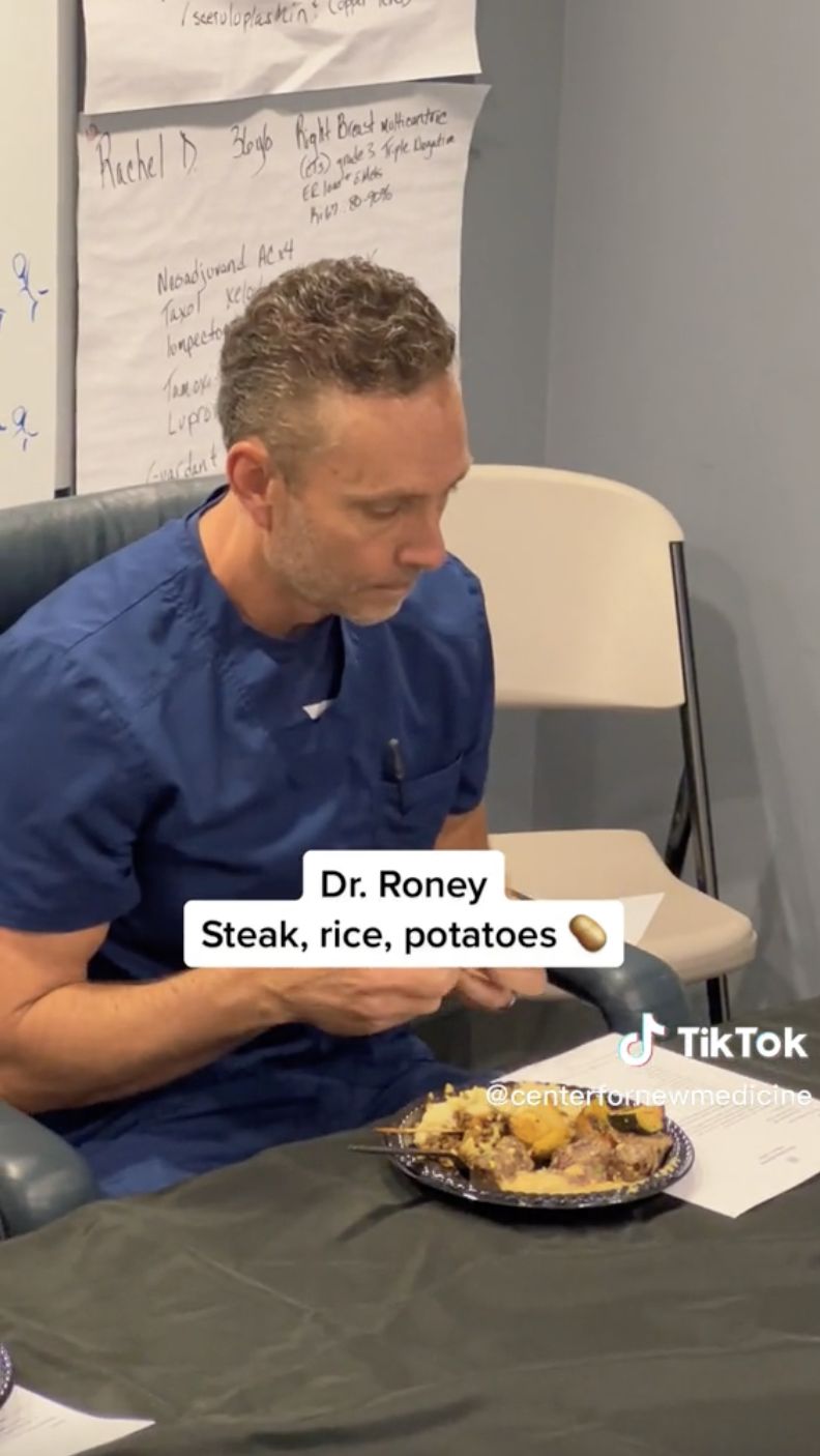 TikToker Ini Ungkap Menu Makan Siang para Dokter, Apa Isinya?