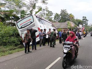 Jalur Kecelakaan Beruntun Bus Ngeblong dari Bromo Probolinggo Dievaluasi Jalur Kecelakaan Beruntun Bus Ngeblong dari Bromo Probolinggo Dievaluasi