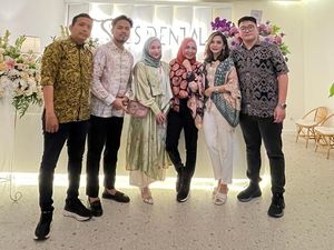 Nagita Slavina Sulap Rumah Mama Rieta Jadi Klinik Gigi Nagita Slavina Sulap Rumah Mama Rieta Jadi Klinik Gigi
