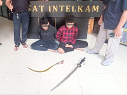 Dua Gangster Surabaya Diamankan, Mabuk-Tenggak Pil Koplo Sebelum Tawuran