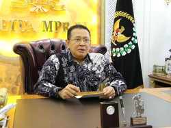 Bamsoet Ingatkan Bahaya Kawin Sejenis: Tak Ada Ayam Jago Kawini Ayam Jago