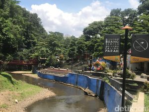 Teras Cikapundung yang Mulai Ditinggalkan Pengunjung