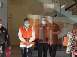 Eks Bupati Sidoarjo Diduga Terima Gratifikasi Rp 15 M: Logam Mulia-Jam Mewah