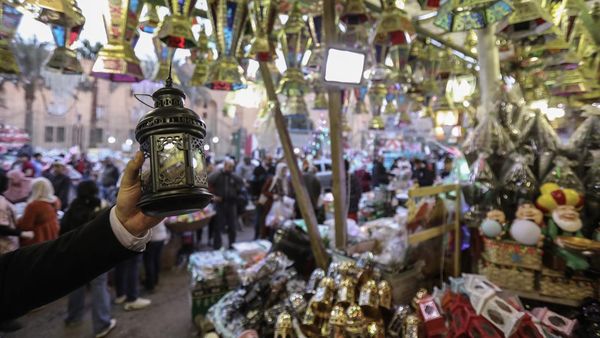 Antiknya Lentera Tradisional Kairo, Dekorasi Ramadhan Khas Mesir