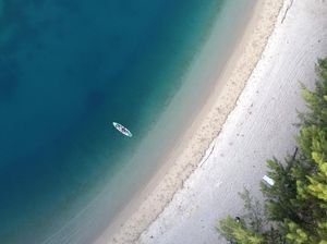 Menikmati Keindahan Pantai Villa Kencana di Gorontalo