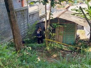 Polisi Temukan Pisau di Sekitar TKP Pembunuhan Wanita Cimahi Polisi Temukan Pisau di Sekitar TKP Pembunuhan Wanita Cimahi