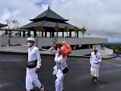 Pengembangan Fasilitas di Kawasan Suci Pura Agung Besakih