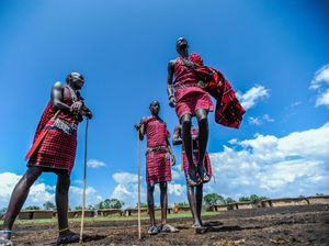Potret Kehidupan Warga Maasai, Suku Tertua Afrika Timur Potret Kehidupan Warga Maasai, Suku Tertua Afrika Timur