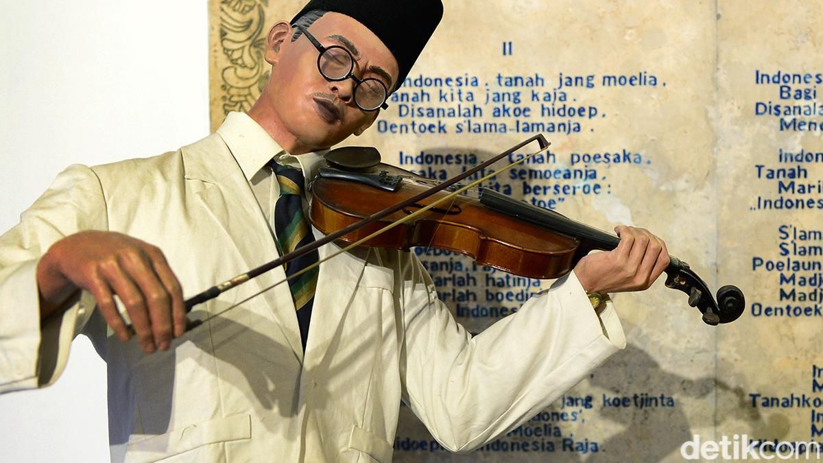 WR Supratman memiliki nama asli Wage Rudolf Soepratman. Profil WR Supratman dikenal sebagai pencipta lagu kebangsaan tanah air yaitu Indonesia Raya.