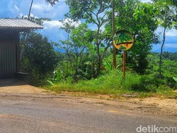 Rambu Jalan di Jalur Cikidang Sukabumi Dikeluhkan Warga