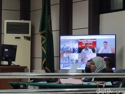 Didakwa Korupsi Rp 25 M, Pengusaha Semarang Agus Hartono Jalani Sidang Perdana