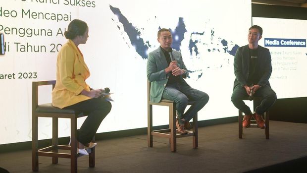 Teng Yee Kiong dan Jospeh Kristofel dalam acara media gathering SnackVideo.