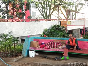 Taman Jomblo Bandung yang Jadi Atap Kedua Bagi Rendi Taman Jomblo Bandung yang Jadi Atap Kedua Bagi Rendi