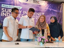 APJII: Jumlah Pengguna Internet Indonesia Capai 215 Juta Jiwa