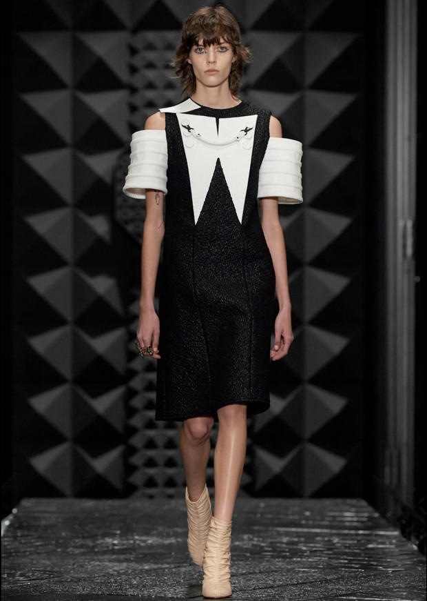 Look 12/