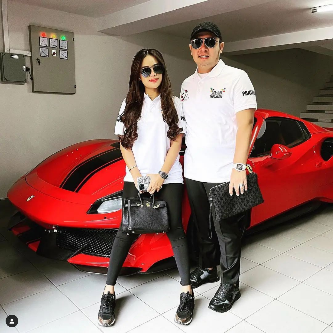 Gaya Mewah Wahyu Kenzo dan istri, Anggie Jesey Gaya Mewah Wahyu Kenzo dan istri, Anggie Jesey