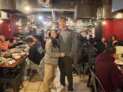 Jadi Host Kuliner, Jevier Justin Sering Makan-makan di Alam Bebas